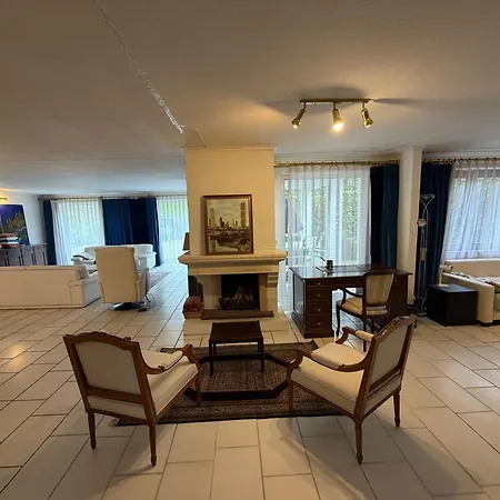 Grosses Freistehendes Haus Nahe Messe 4 Baeder Garten Eigenen Garten * Isernhagen